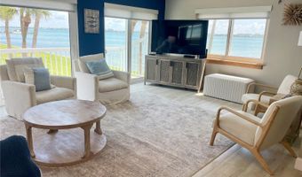 1451 GULF Blvd 204, Clearwater, FL 33767