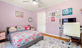 489 Hoyt St, Darien, CT 06820