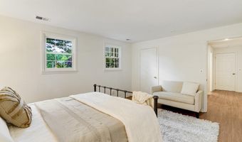 8606 FALKSTONE Ln, Alexandria, VA 22309