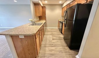 1917 Greyson Dr, Auburn, IN 46706