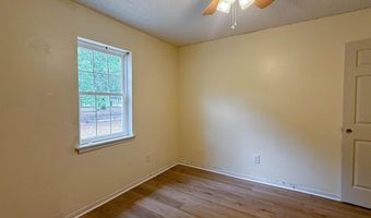 5703 Old River Rd, Baker, FL 32531