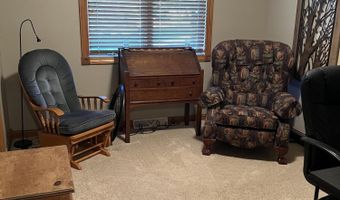 1109 Clover Ct, Aberdeen, SD 57401