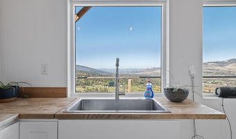 3152 Siskiyou Blvd, Ashland, OR 97520