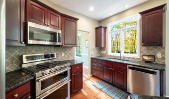 6289 Scarborough Dr SE, Ada, MI 49301