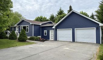 5 Greenfield Ave, Bangor, ME 04401