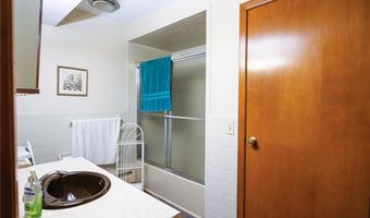 22 GROVE Ave, North Providence, RI 02911