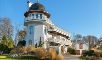 2 Harbor View Dr, Newport, RI 02840