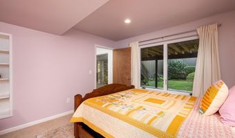 12 Haverhill Ct, Ann Arbor, MI 48105
