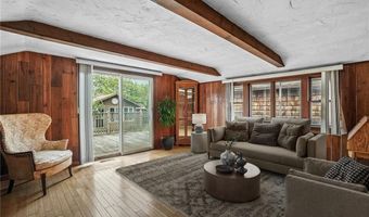 26 Thomas St, Charlestown, RI 02813