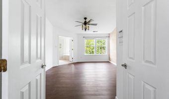 21562 IREDELL Ter, Broadlands, VA 20148