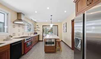 1800 Versailles Ave, Alameda, CA 94501