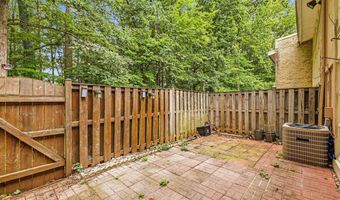 4471 FOREST GLEN Ct, Annandale, VA 22003
