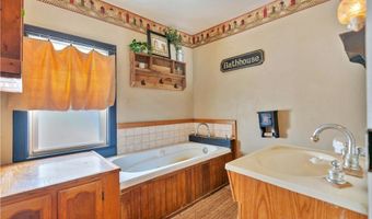 13222 Lexington Ave NE, Alliance, OH 44601