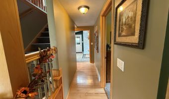 1917 SANDALWOOD Rd, Abrams, WI 54101