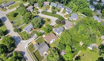 108 Tara Ridge Ct, Ballwin, MO 63021