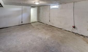 2425 La Salle Dr, Alton, IL 62002