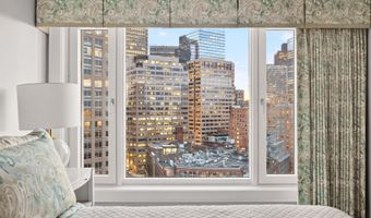 10 Rowes Wharf Ph4, Boston, MA 02110
