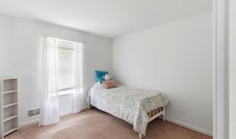 801 Cranberry Rd, Beachwood, NJ 08722