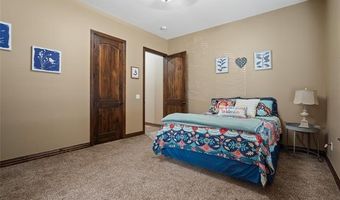 579 Chateau Bnd, Ardmore, OK 73401