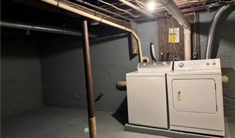 164 Bay Spring Ave, Barrington, RI 02806