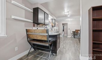 621 E Easy St, Caldwell, ID 83605