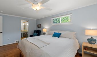 3204 Farmbrook Ct, Ann Arbor, MI 48108
