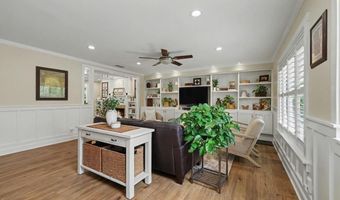 4568 Shade Rd, La Mesa, CA 91941