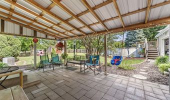 303 SW 12TH St, Aledo, IL 61231