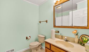 20 Cannonball Dr, Barnegat, NJ 08005