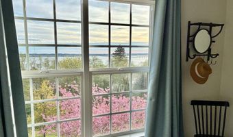 990 BRIDGE VIEW Ct, Astoria, OR 97103