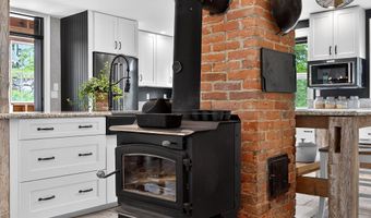 290 Leighton Rd, Augusta, ME 04330