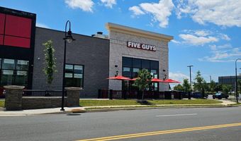 20322 BEECHWOOD Ter 301, Ashburn, VA 20147