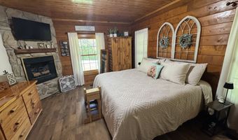 13500 N Summerhill Dr, Albany, IN 47320