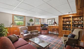 193 Finley Dr, Bennington, VT 05201