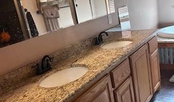 8105 N 428 Rd, Adair, OK 74330