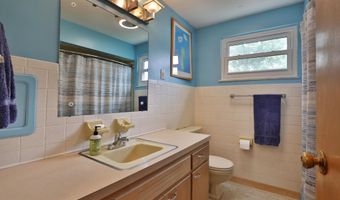 714 Island Ct, Columbus, OH 43214