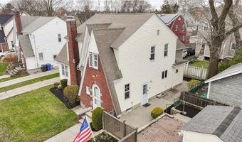 28 Rosewood Ave, Cranston, RI 02905