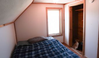 2 Debras Pl, Augusta, ME 04330