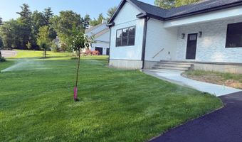 222 Briarwood Ct, Albany, NY 12203