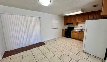 633 W ELLA J GILMORE St, Apopka, FL 32703