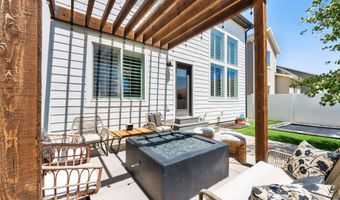 915 W MCKENNA, Bluffdale, UT 84065