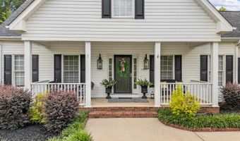 379 Shallowford Dr, Boiling Springs, SC 29316