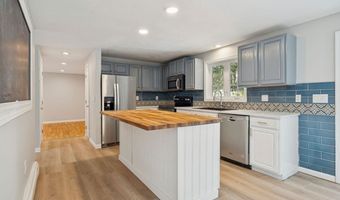 16 Captain Danforth Ln, Amherst, NH 03031