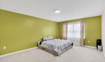 65 ANGELA Ln, York, PA 17402
