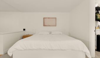 512 CATHEDRAL St 3, Baltimore, MD 21201