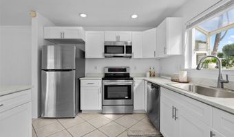 92-7049 Elele St 80, Kapolei, HI 96707