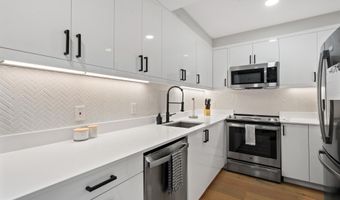 919 12TH St NE A305, Washington, DC 20002