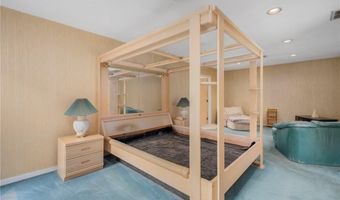 22 Golden View Dr, Johnston, RI 02919