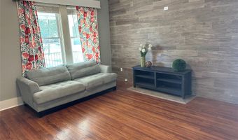 402 5th St, Benton, LA 71006