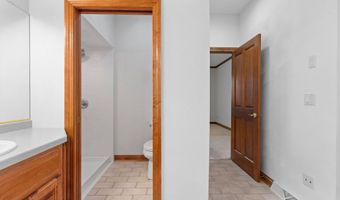 321 E APPLE CREEK Rd, Appleton, WI 54913